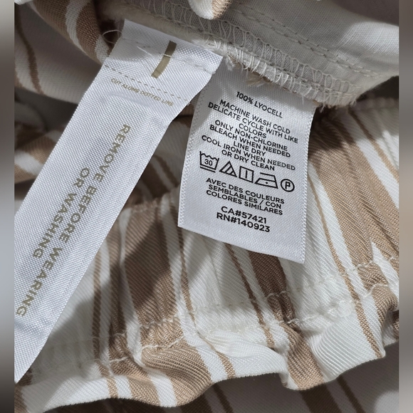 🤩Host Pick❤️LOFT Striped Ankle Pant Women's Size XSP - Picture 9 of 9